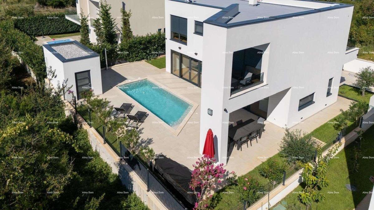 Perfect Family House with Pool in Banjole, Close to the Beach and Nature