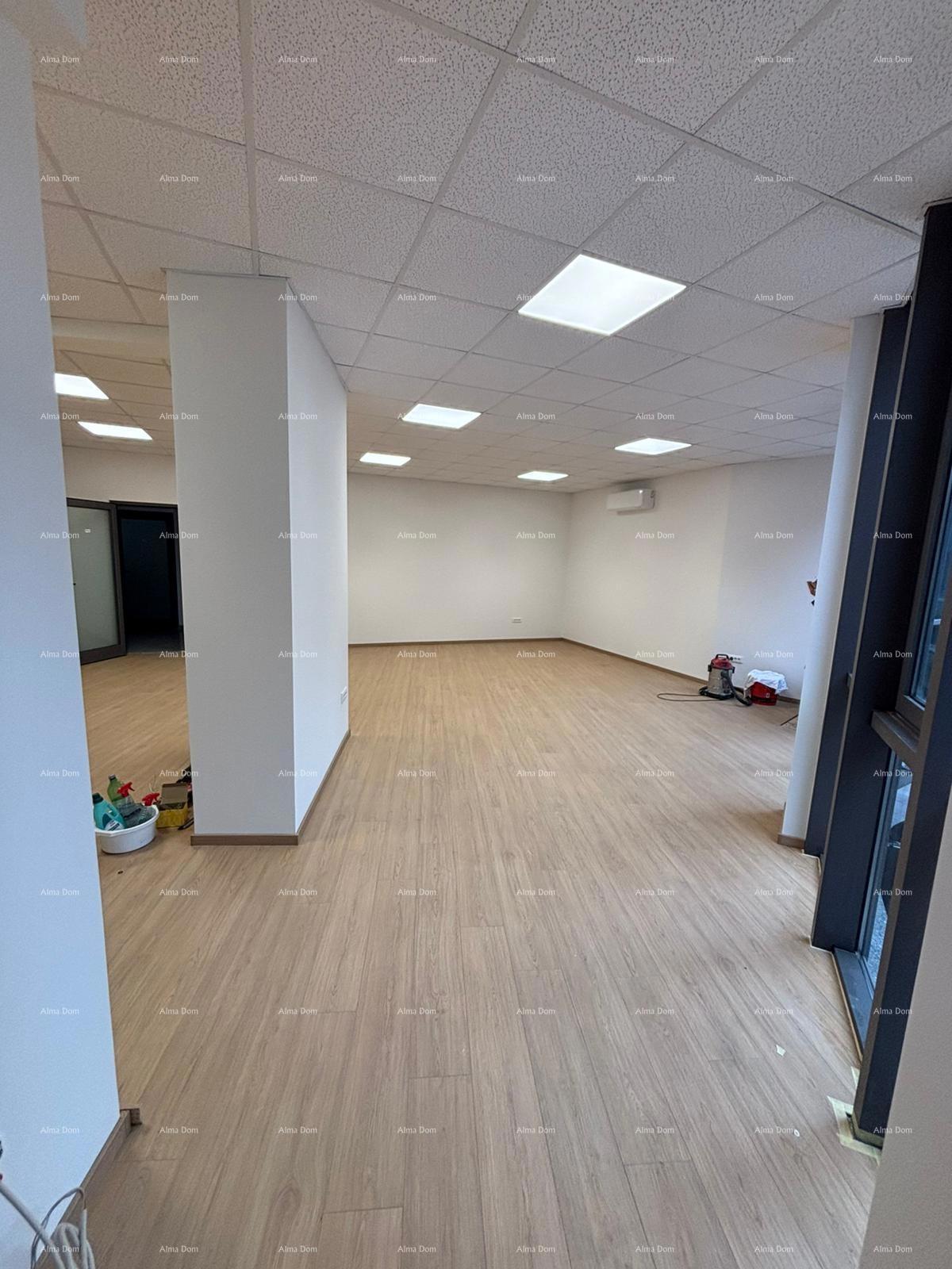 The translated title in Slovenian is: