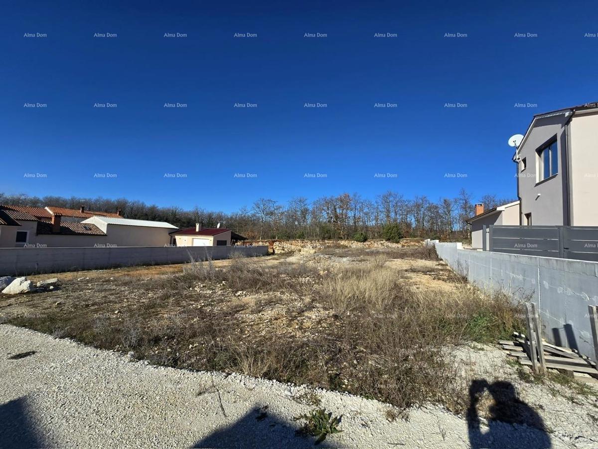 Prodaja gradbene parcele s projektom, BIBIĆI!!