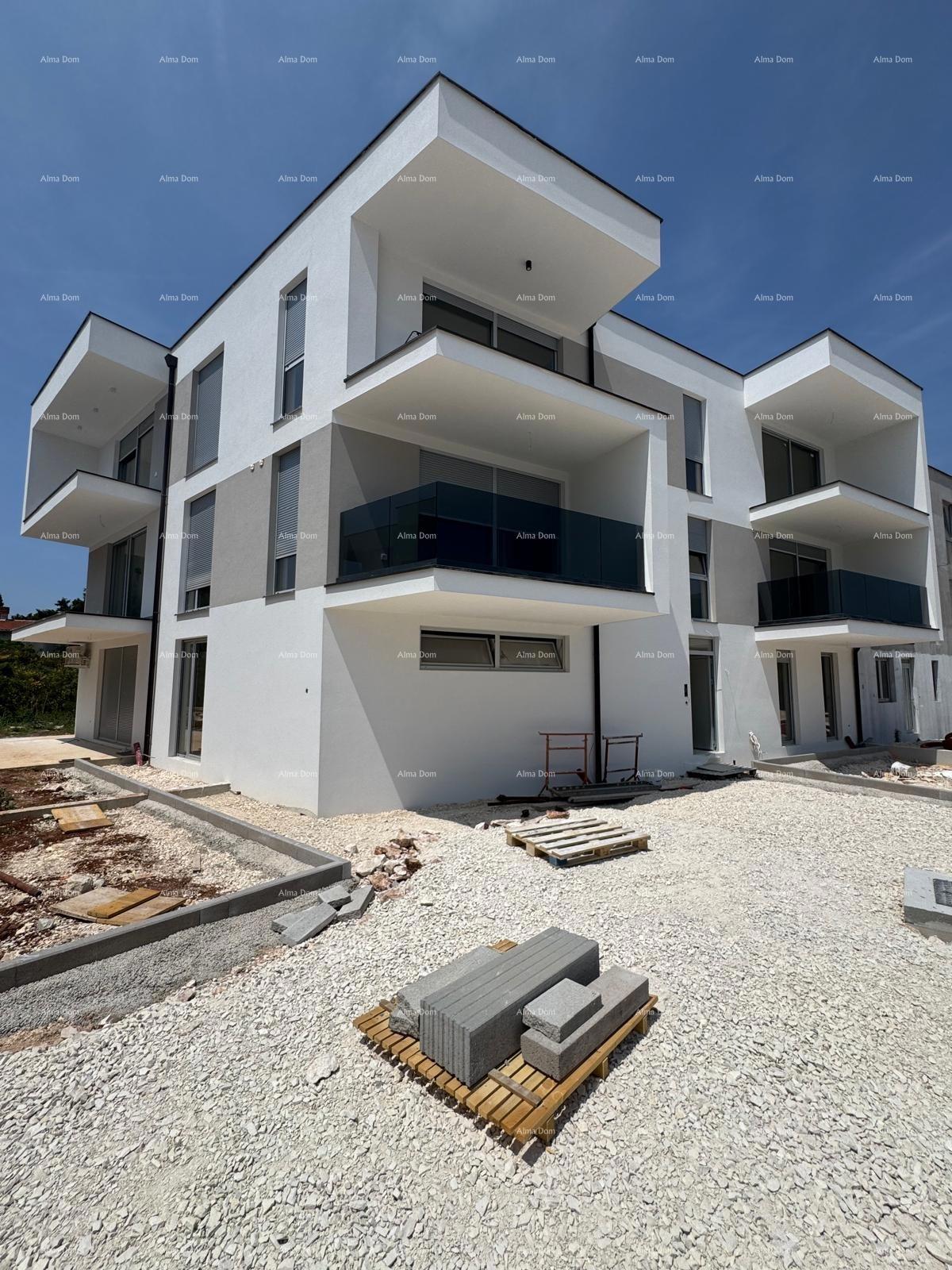 Prodaja  stanovanja s parkirnim mestom in pogledom na morje, Ližnjan!