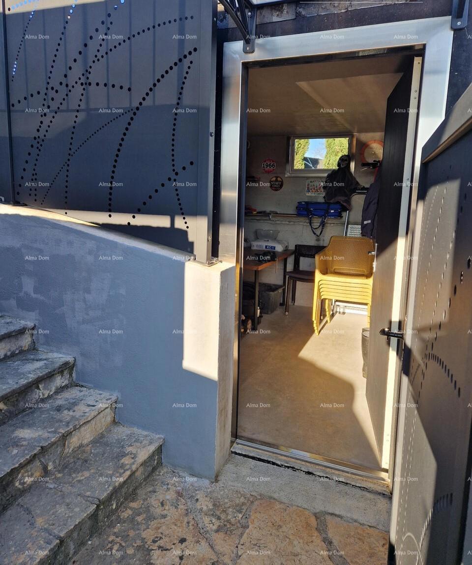 BUJE – Hiša s bazenom in panoramskim pogledom