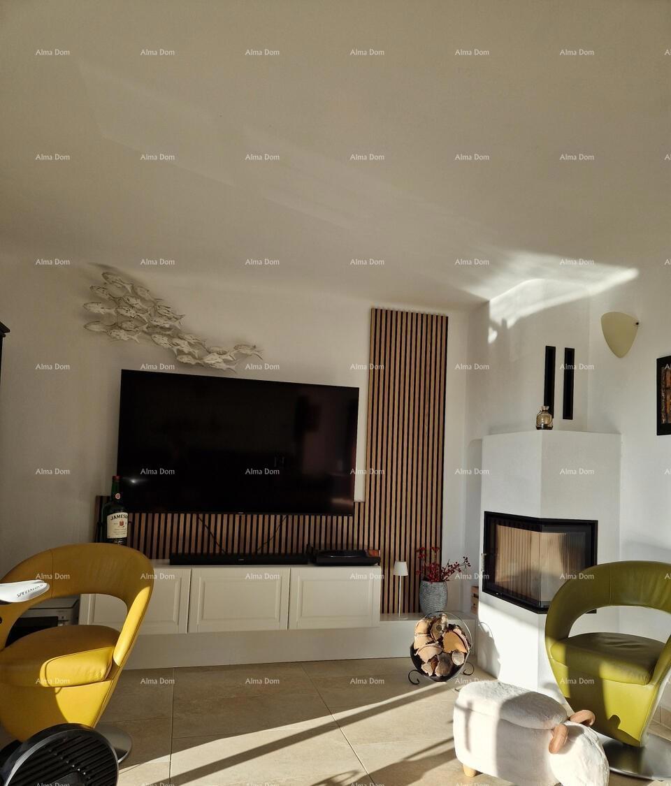 BUJE – Hiša s bazenom in panoramskim pogledom