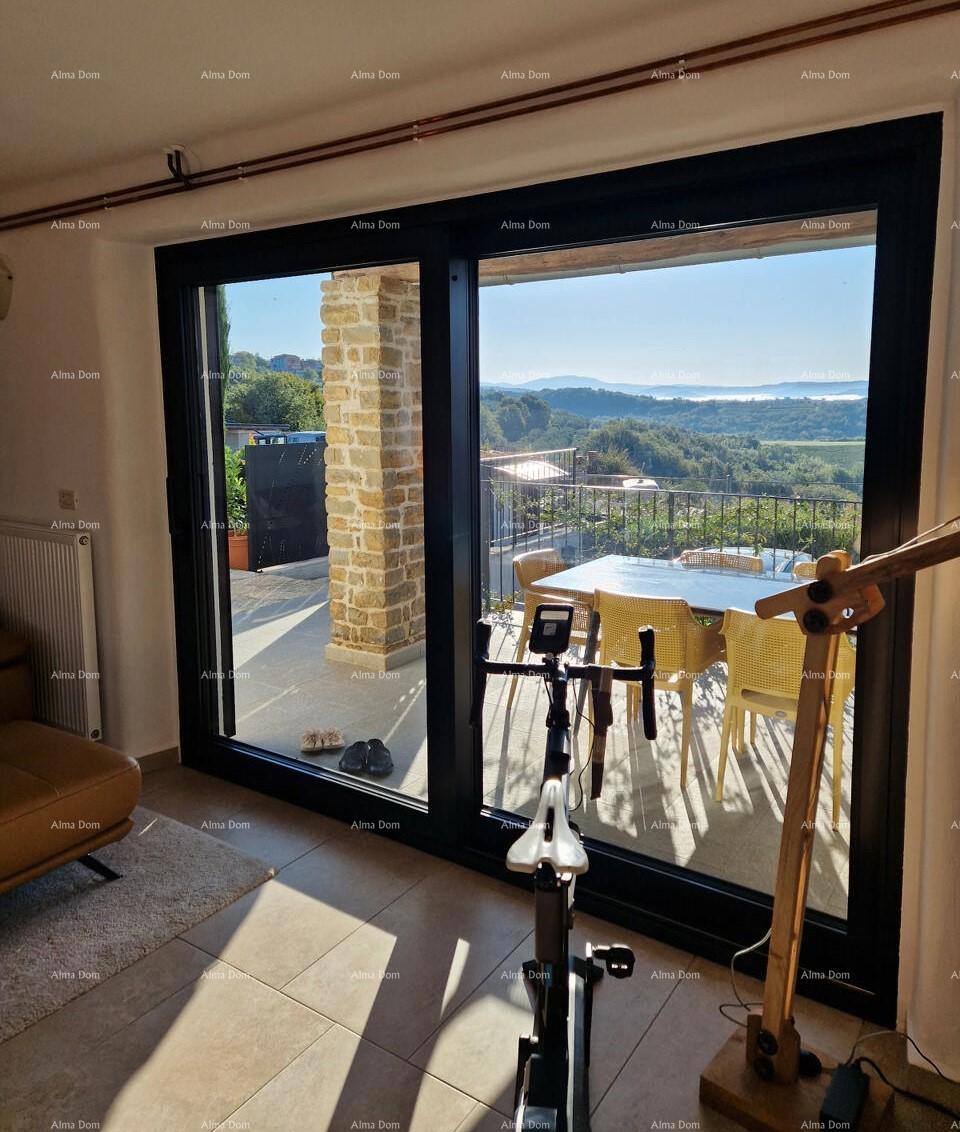 BUJE – Hiša s bazenom in panoramskim pogledom