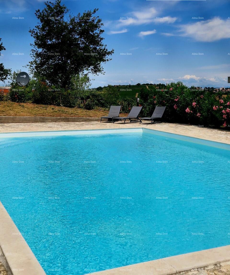 BUJE – Hiša s bazenom in panoramskim pogledom