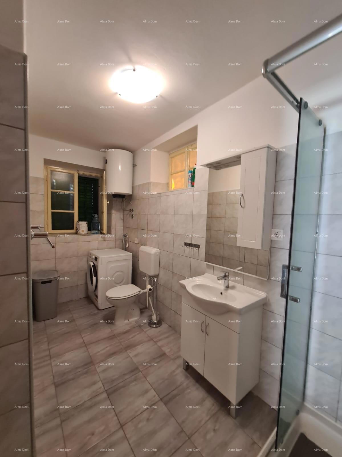 Prodaja - Prelepa, renovirana istarska kuća u centru, Marčana!