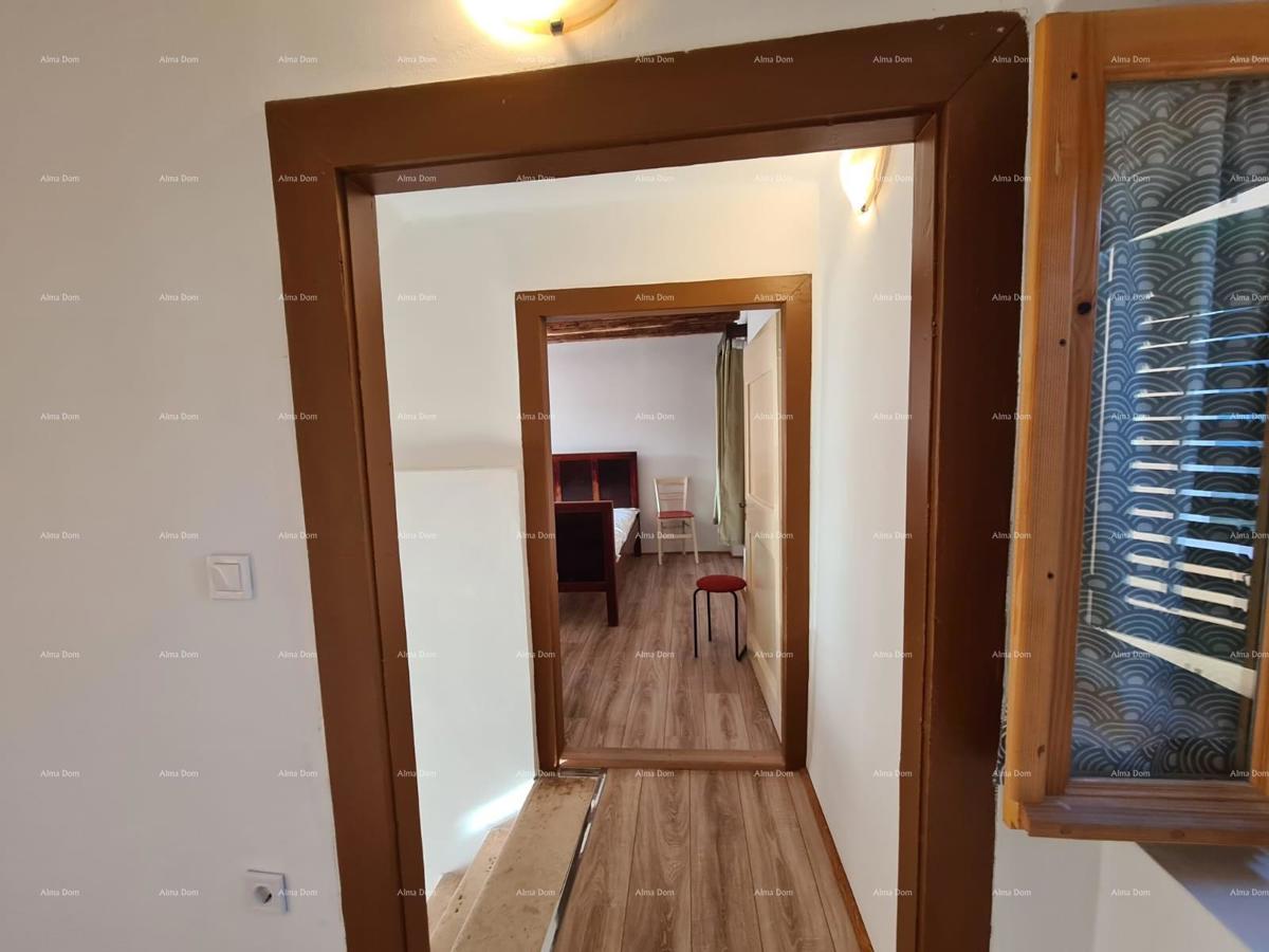 Prodaja - Prelepa, renovirana istarska kuća u centru, Marčana!