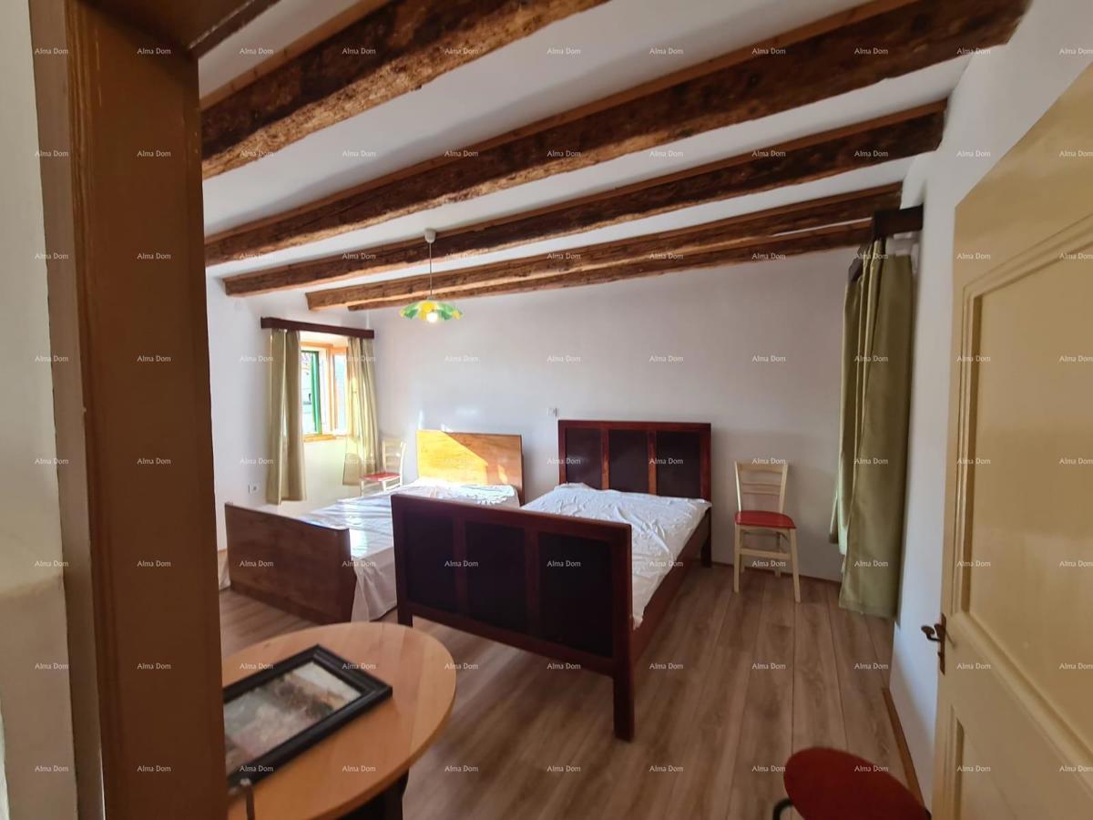 Prodaja - Prelepa, renovirana istarska kuća u centru, Marčana!