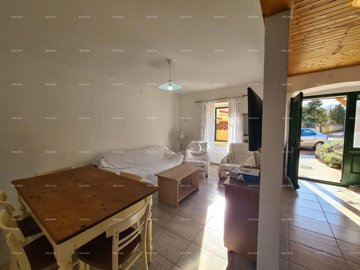 Prodaja - Prelepa, renovirana istarska kuća u centru, Marčana!