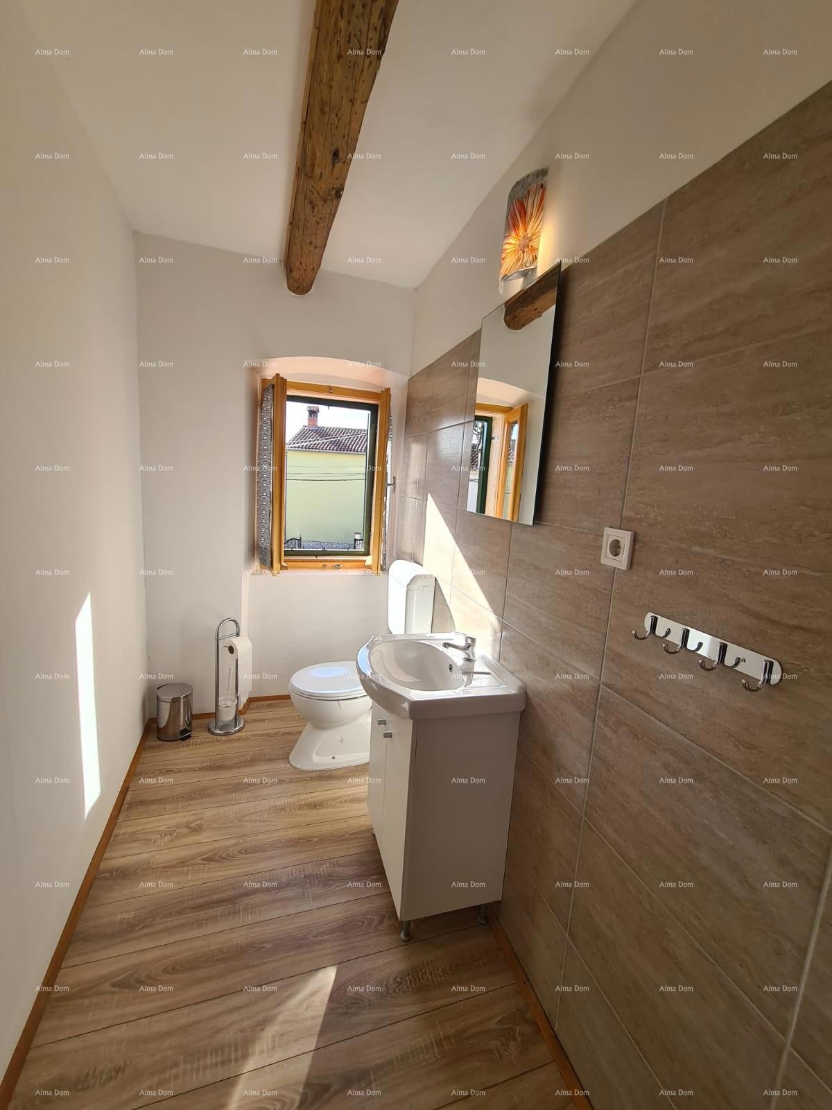 Prodaja - Prelepa, renovirana istarska kuća u centru, Marčana!