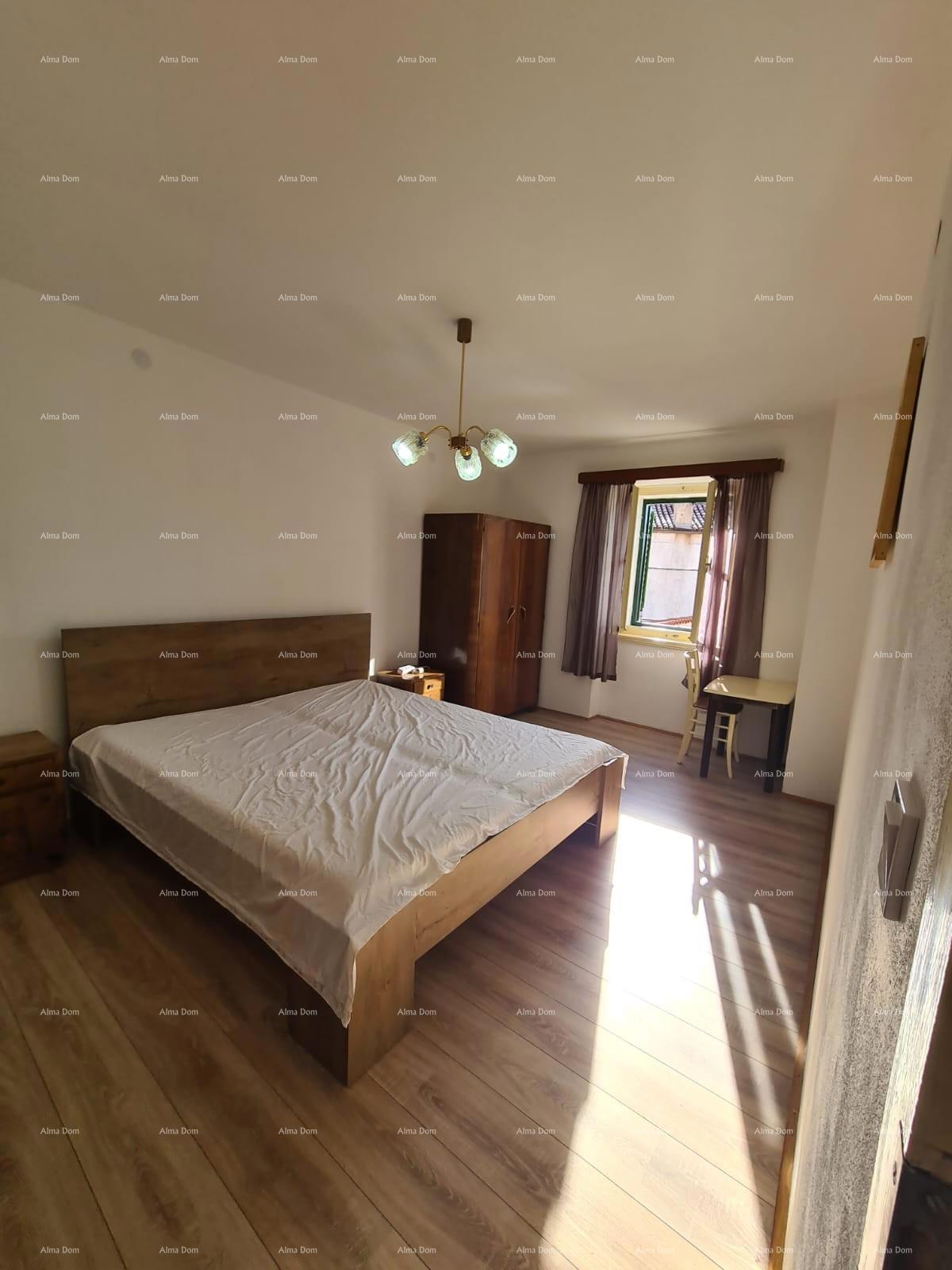 Prodaja - Prelepa, renovirana istarska kuća u centru, Marčana!