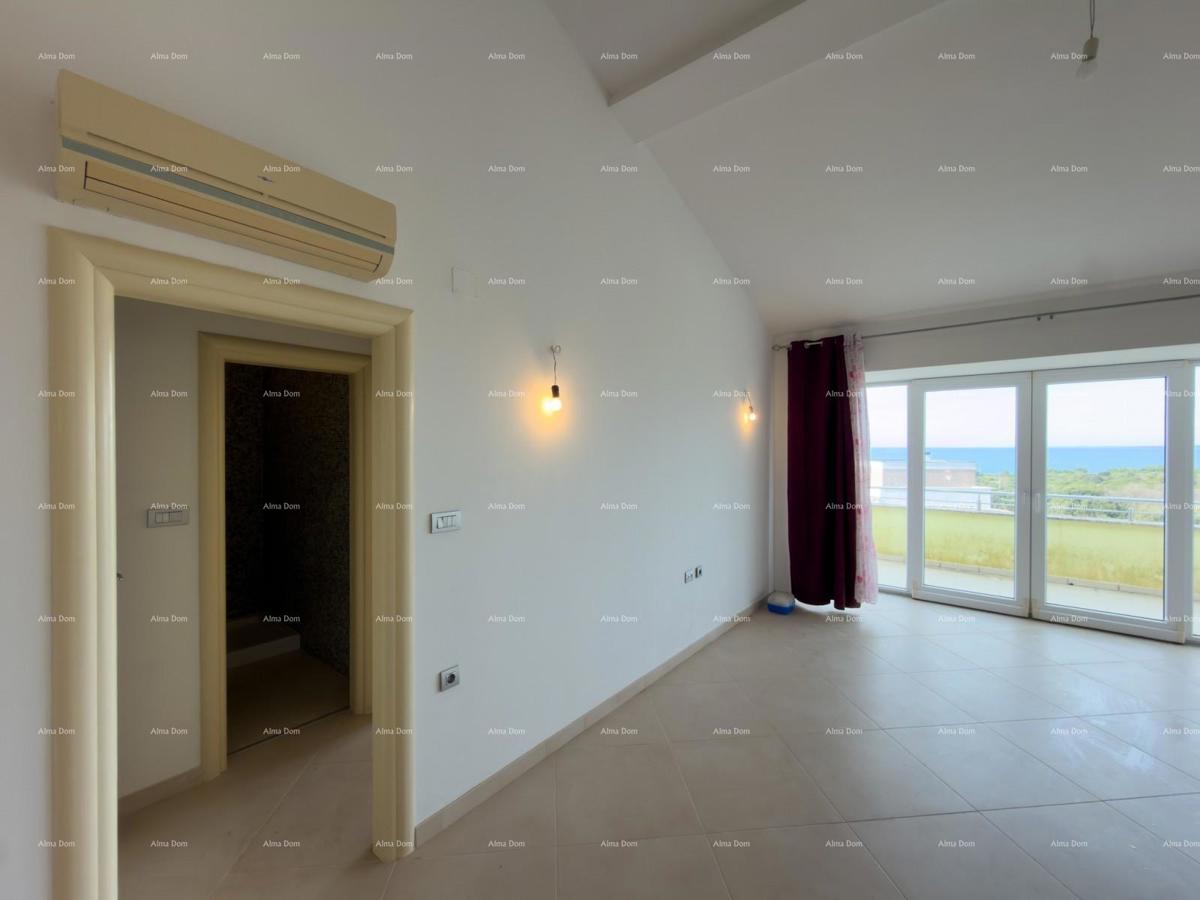 Trosoban stan s pogledom na more i Brijune!