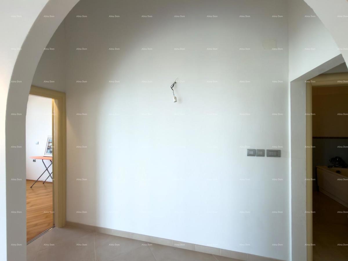 Trosoban stan s pogledom na more i Brijune!