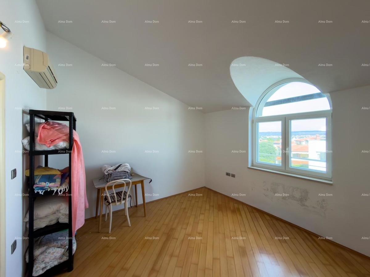 Trosoban stan s pogledom na more i Brijune!