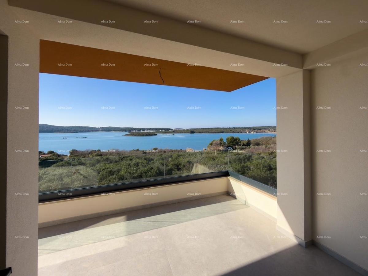 Medulin – Mukalba, PENTHOUSE 104,76 m², NOVOGRADNJA, PRVI VRST DO MORJA