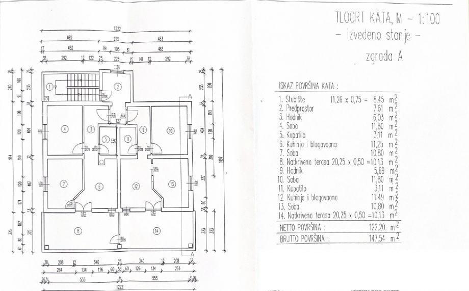Okolica Poreča – hiša, 300 m2, z dvema apartmajema in bazenom