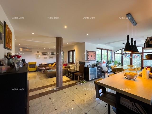 Bale: Prostorna vila s bazenom in hišo za goste