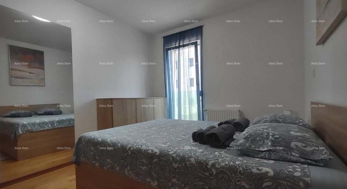 Pula, Veruda – Apartma s teraso in parkiriščem