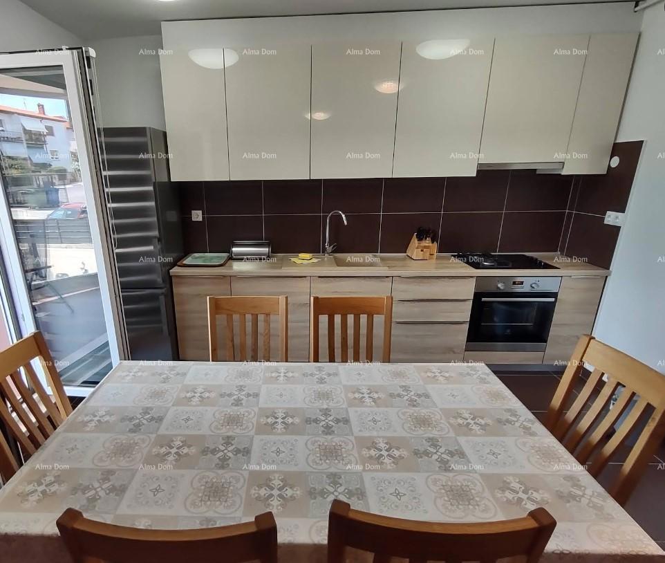 Pula, Veruda – Apartma s teraso in parkiriščem