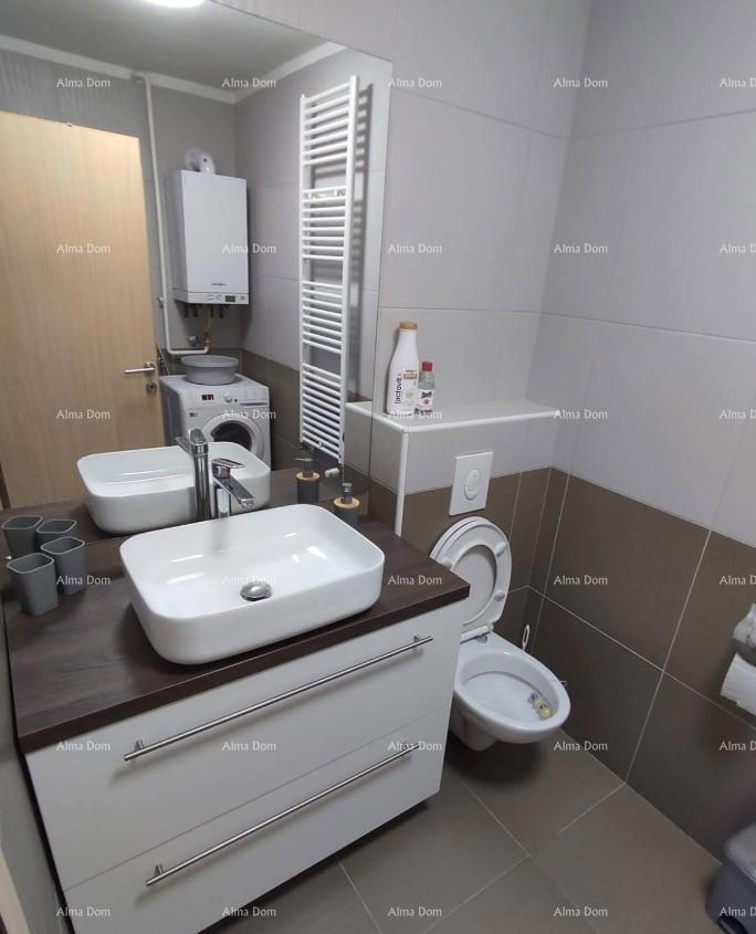 Pula, Veruda – Apartma s teraso in parkiriščem