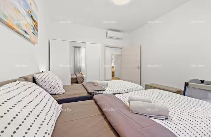 Pomer. Nova samostojeća prizemnica z bazenom.