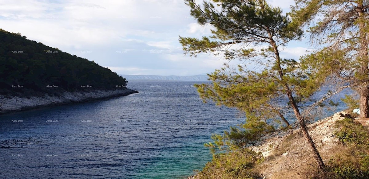 Prodamo gradbeno zemljišče, Korčula