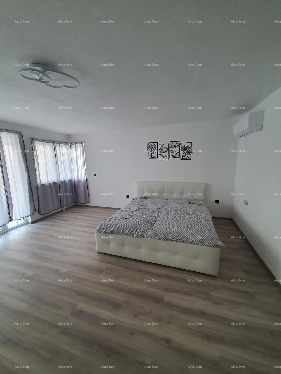Apartmajska hiša s pogledom na morje