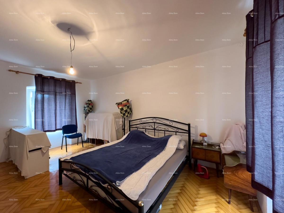 Prodamo hišo v Štinjanu