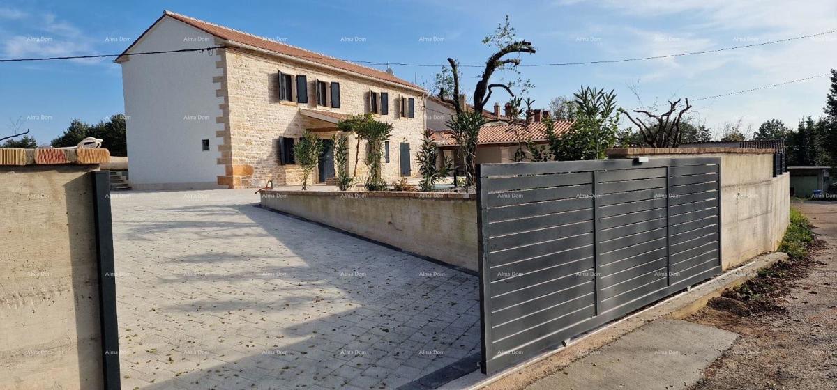Renovirana istarska hiša s bazenom in dvoriščem – mirna lokacija, občina Barban