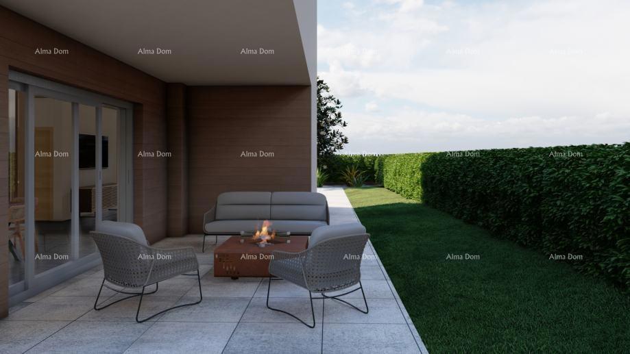 Na prodaju stavbno zemljišče s projektom in bazenom – 646 m²