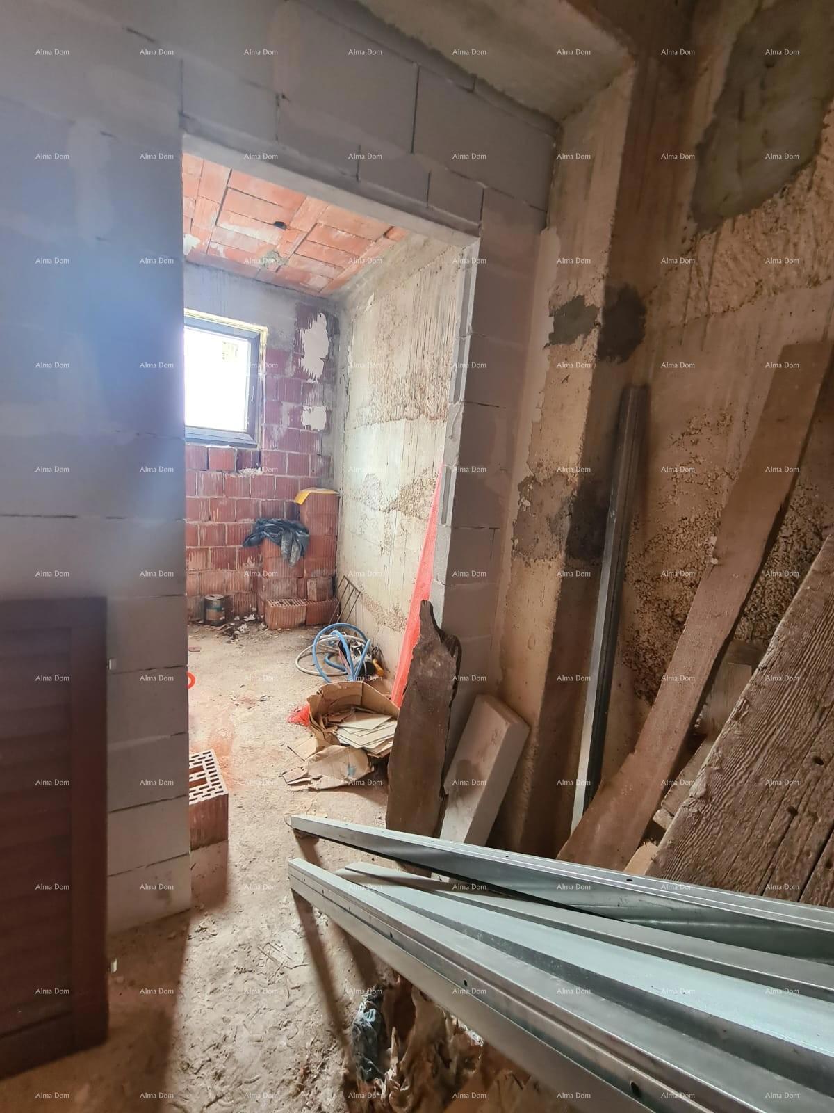 Na prodaju kuća s konobom u fazi renovacije, Krnica!