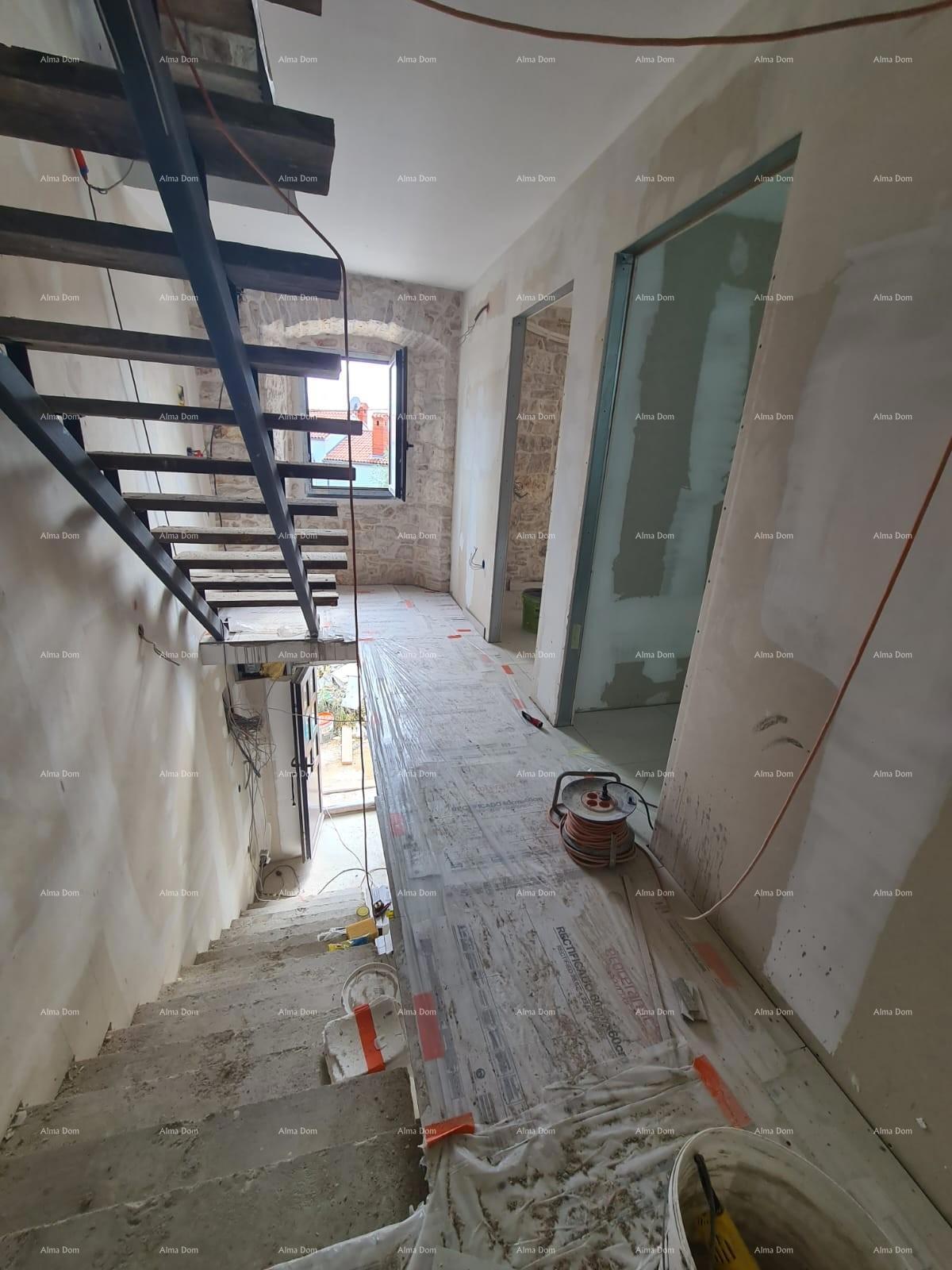 Na prodaju kuća s konobom u fazi renovacije, Krnica!