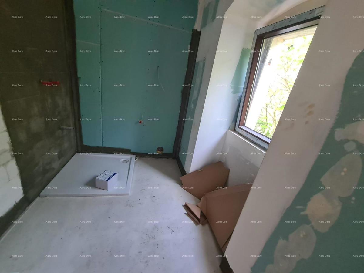 Na prodaju kuća s konobom u fazi renovacije, Krnica!