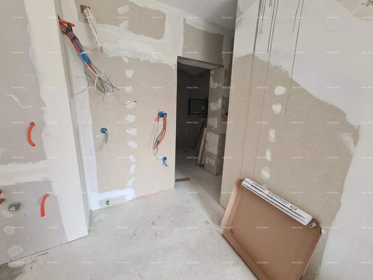 Na prodaju kuća s konobom u fazi renovacije, Krnica!