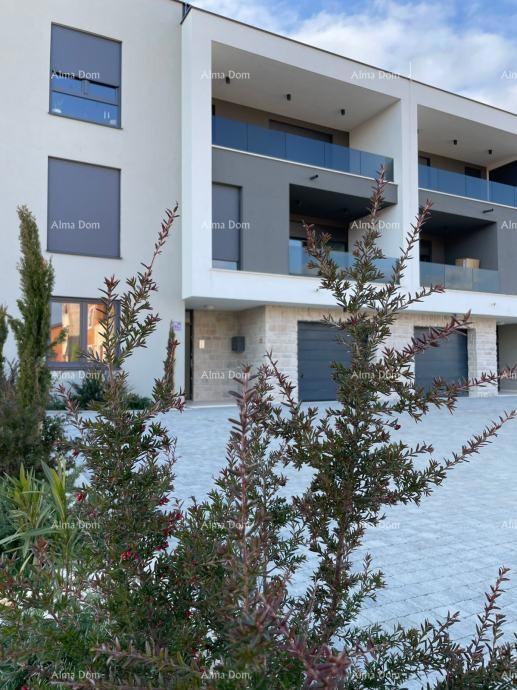 Prodaja! Stan v novogradnji s 3 spalnice in dvema parkirnima mestoma, Pula, Valdebek! Z21-S4