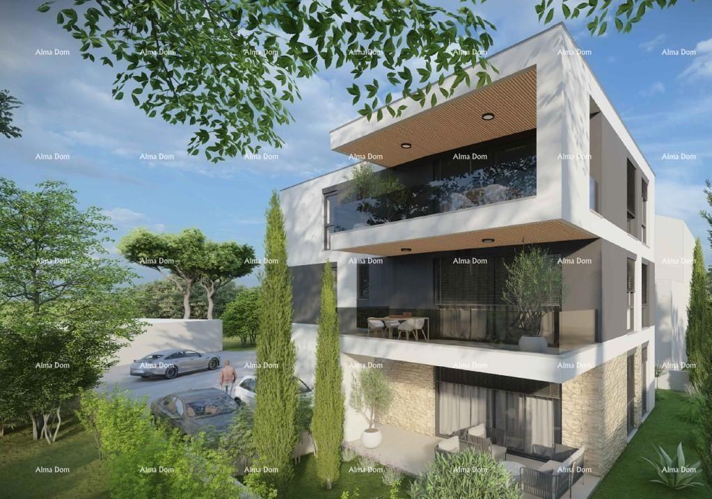 Dvosobno stanovanje z velikim vrtom 100 metrov od obale.