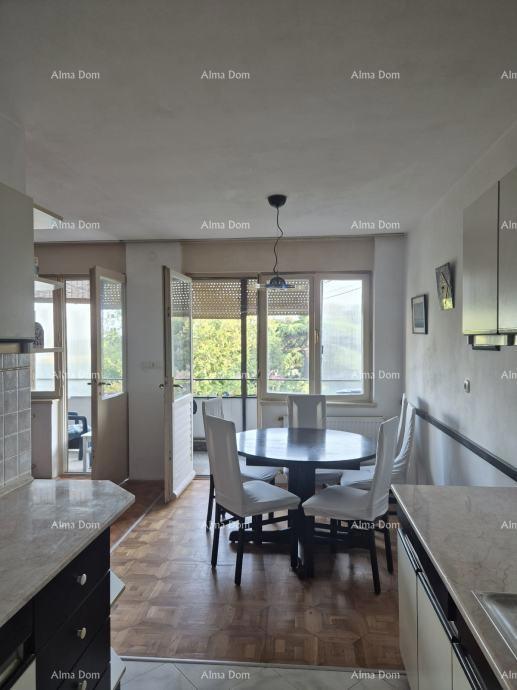 Prodaja stan na Verudi v Puli, 500 m od morja