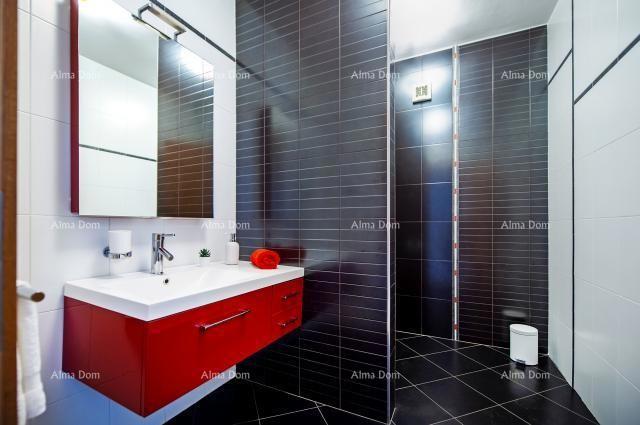 Rovinj, Čudovita vila s bazenom