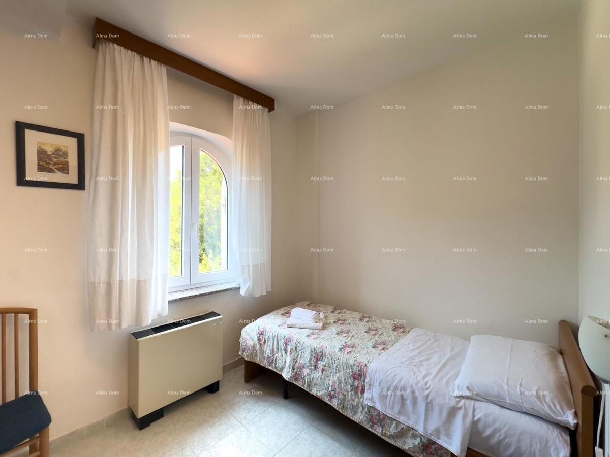 Investicija iz sanj: šarmanten hotel v Krnici, 200 m od morja