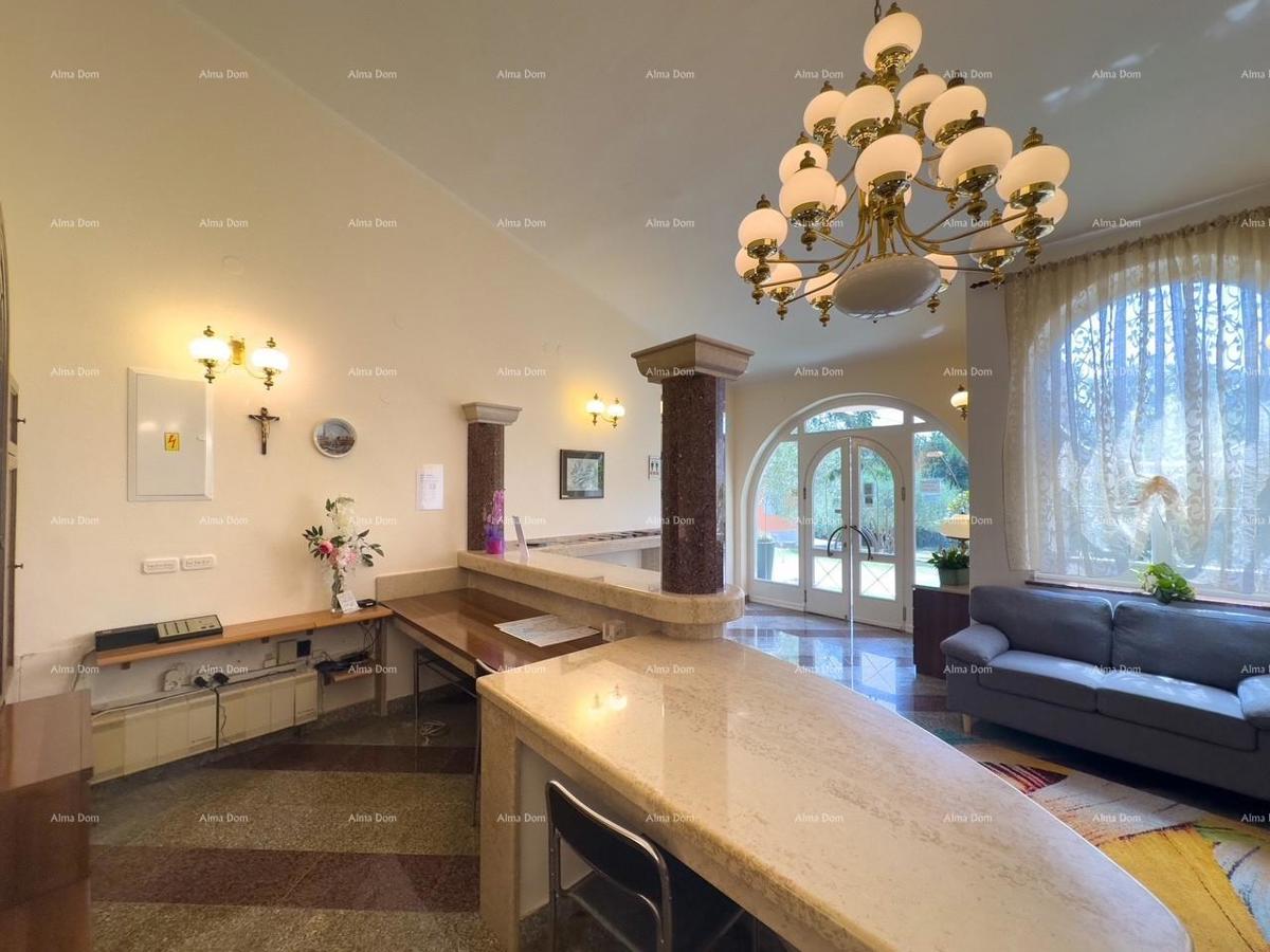 Investicija iz sanj: šarmanten hotel v Krnici, 200 m od morja