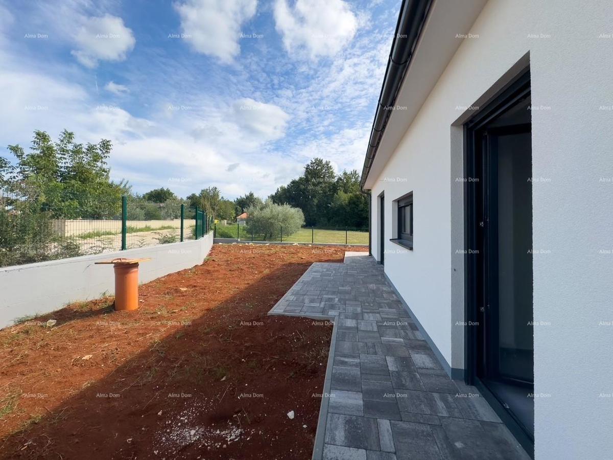 BARBAN, KOŽLJANI - Novogradnja / Dvojček, desni del. Ekološko naselje