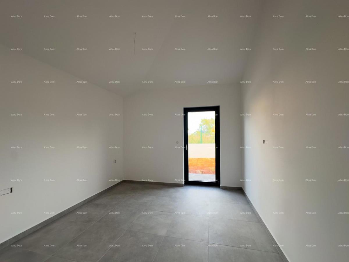 BARBAN, KOŽLJANI - Novogradnja / Dvojček, desni del. Ekološko naselje