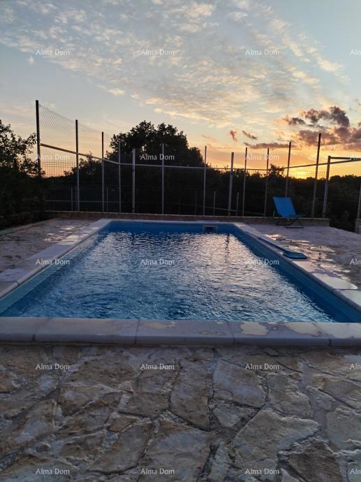 HRBOKI – House with Pool and Sports Facilities