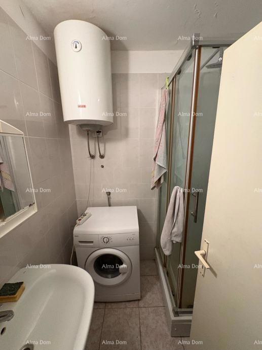 Na prodaj dvosobni stan – Veruda, Pula (80 m²)