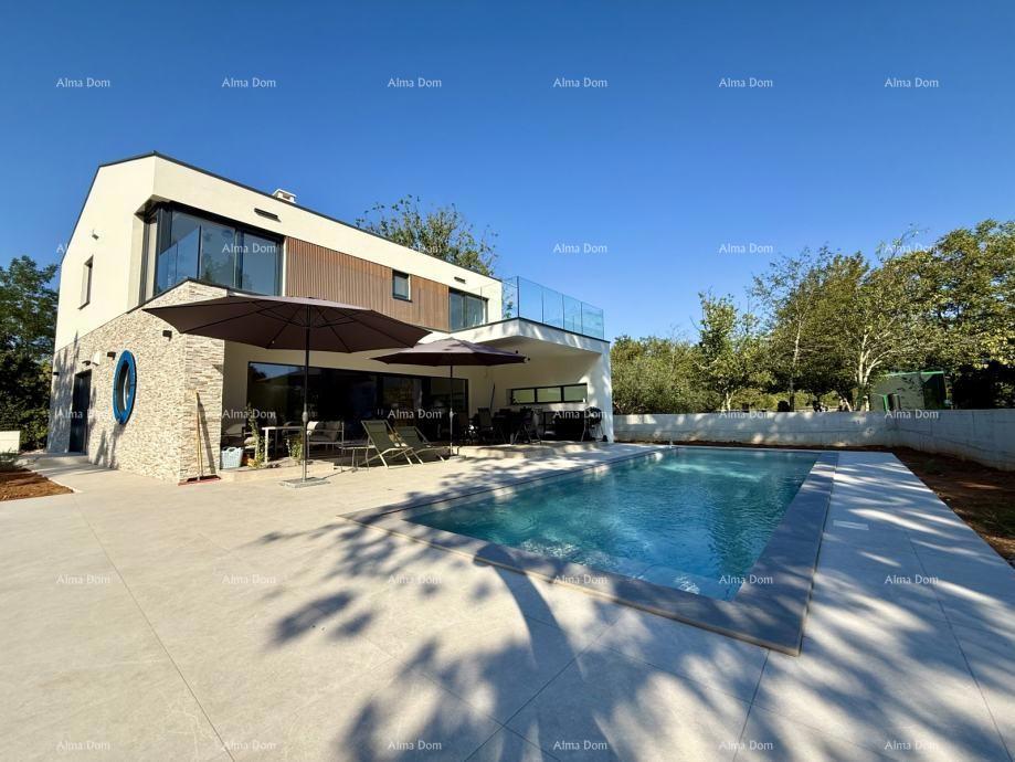 Moderna vila s bazenom, 218 m² – okolica Labina