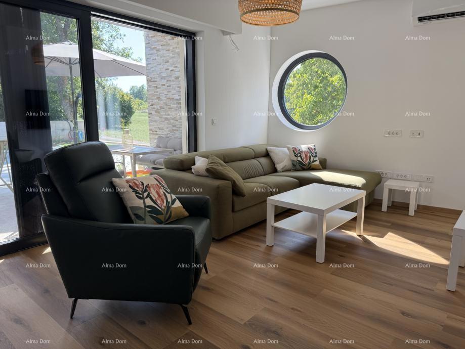 Moderna vila s bazenom, 218 m² – okolica Labina