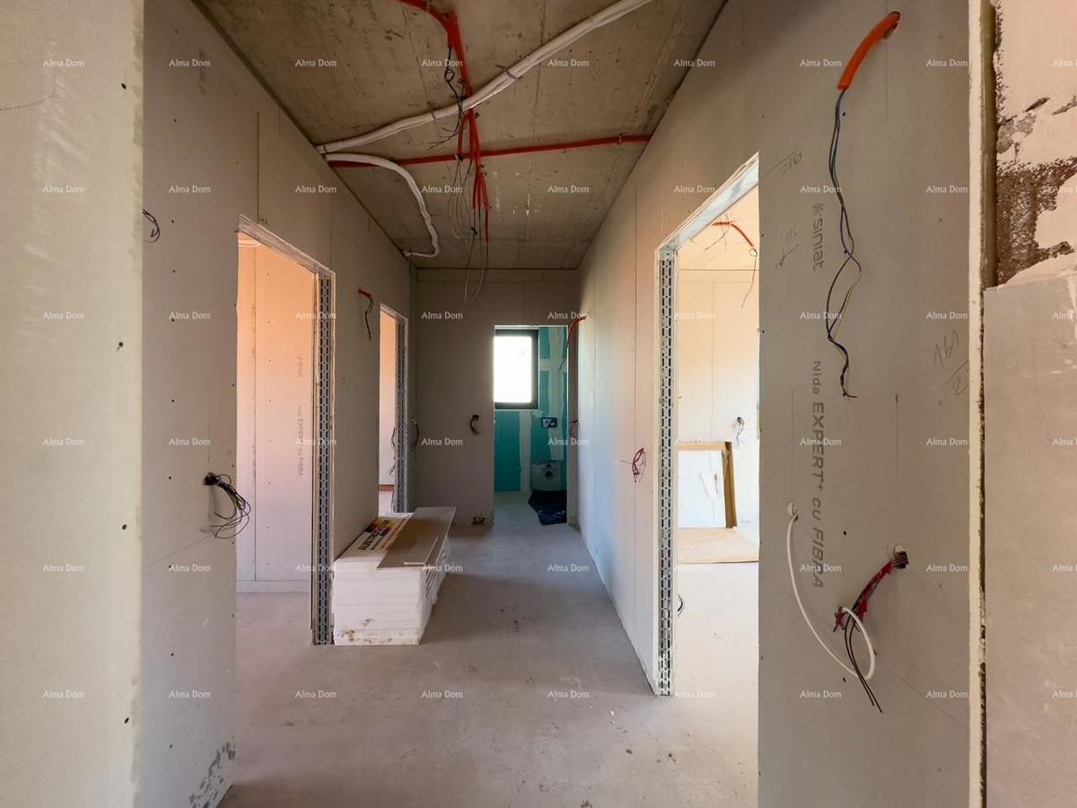 Na prodaj: Stanovanje v drugem nadstropju manjše stavbe!