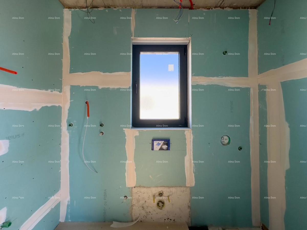 Na prodaj: Stanovanje v drugem nadstropju manjše stavbe!