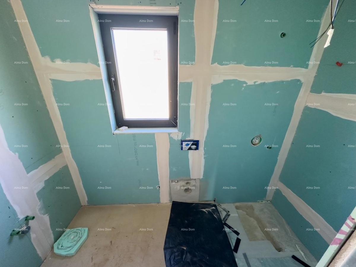 Na prodaj: Stanovanje v drugem nadstropju manjše stavbe!