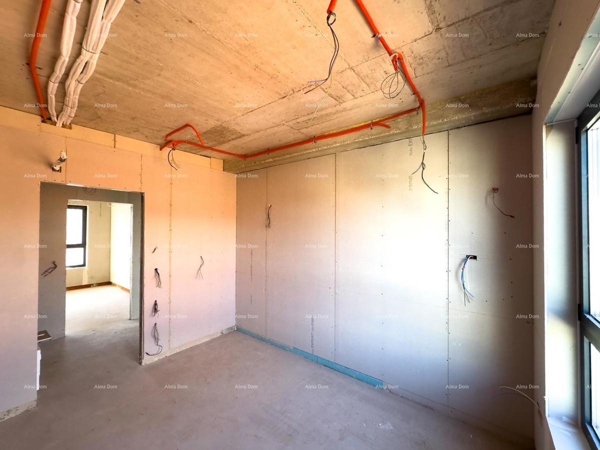 Na prodaj: Stanovanje v drugem nadstropju manjše stavbe!