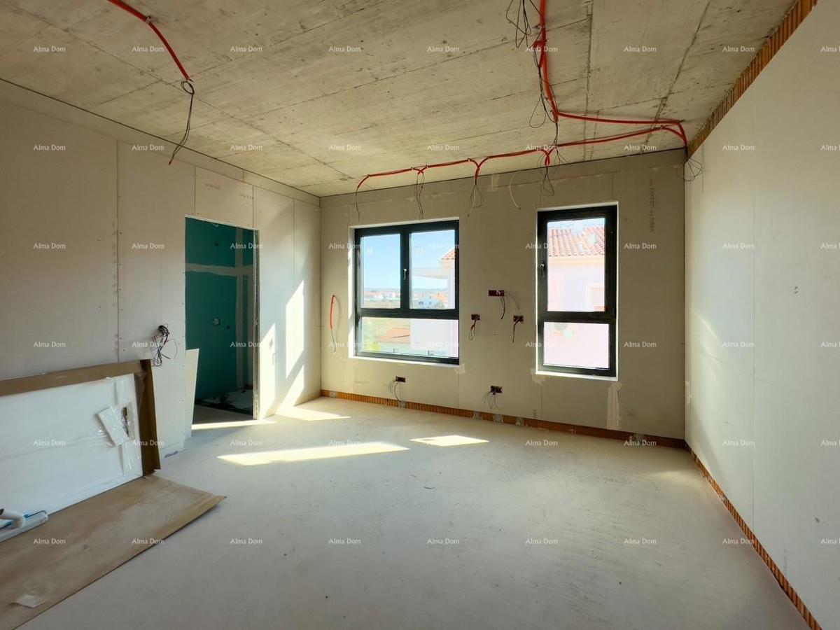 Na prodaj: Stanovanje v drugem nadstropju manjše stavbe!